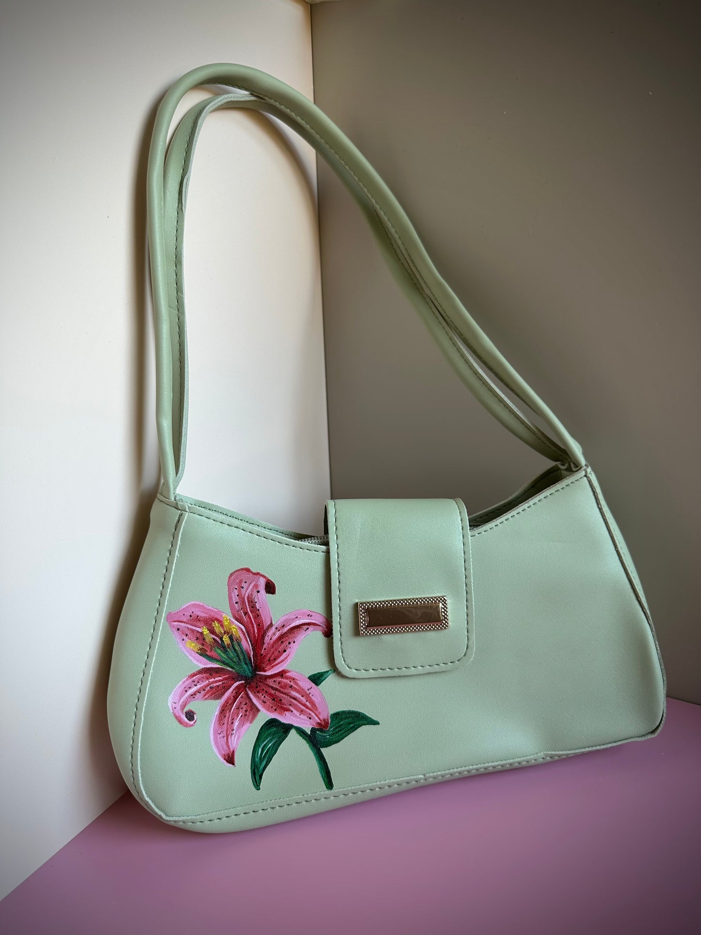 Lily 90’s Style Shoulder Bag