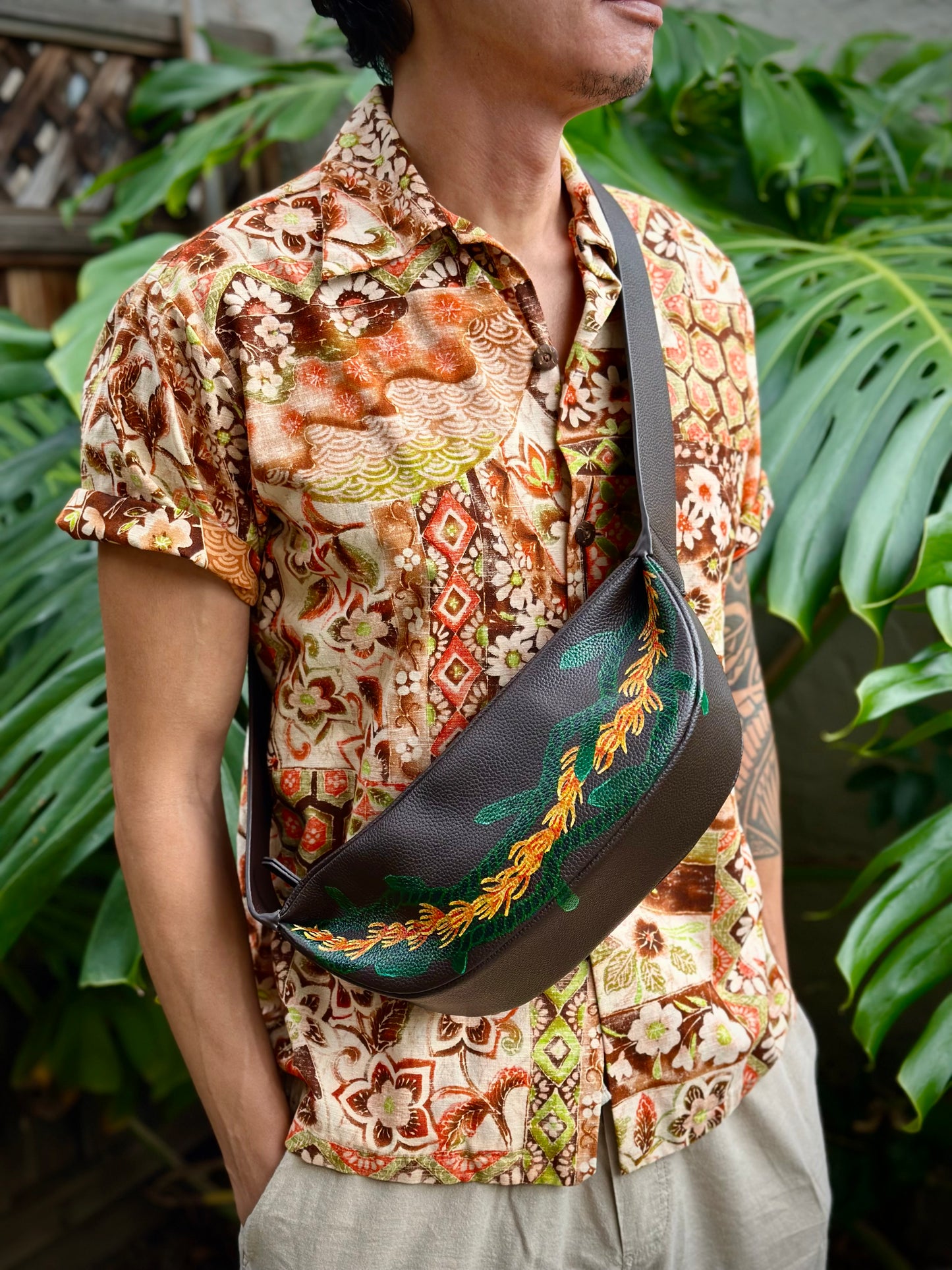 Kukunaokala & Ti Crossbody Bag