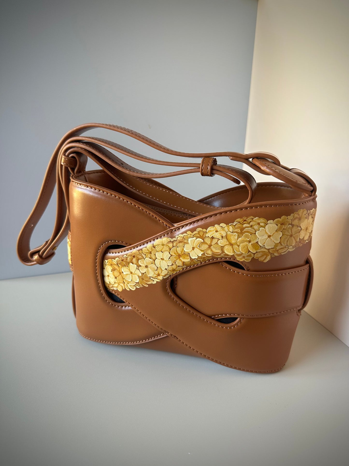 Puakenikeni Poepoe Knotted Bag