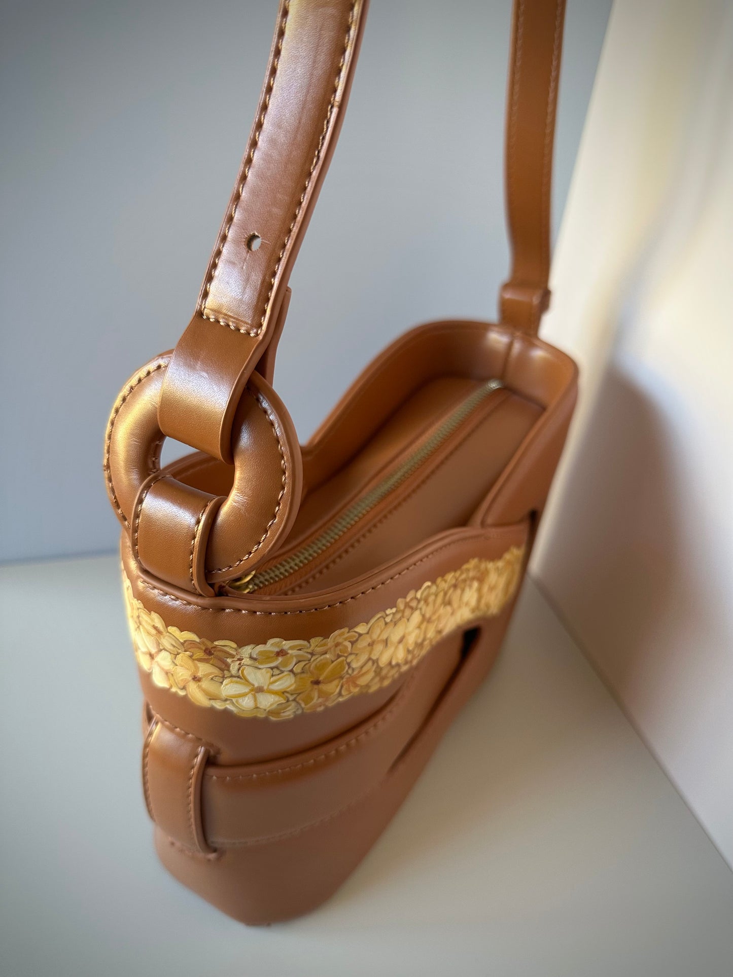 Puakenikeni Poepoe Knotted Bag